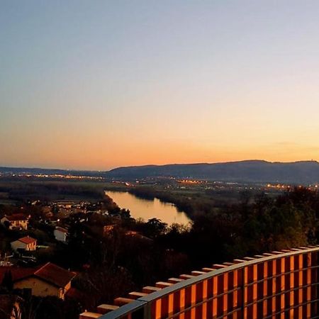 Rene Egger Hotel Trevoux Bagian luar foto