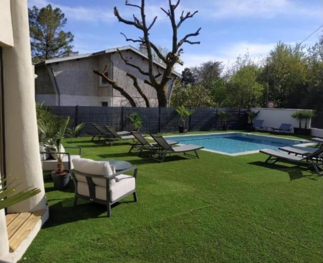 Rene Egger Hotel Trevoux Bagian luar foto